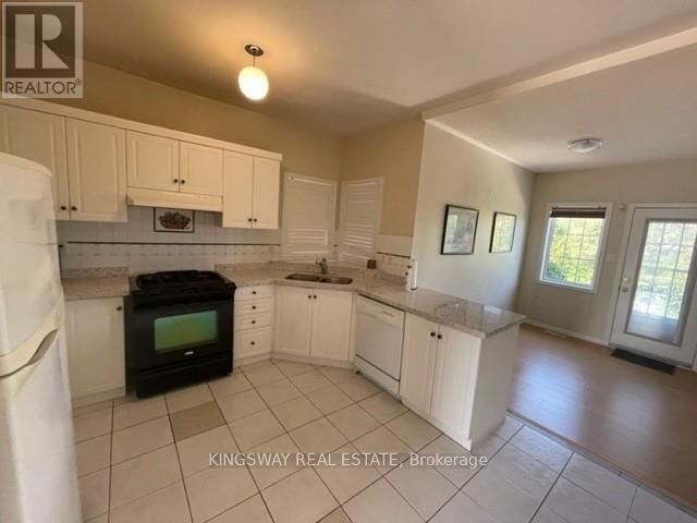 8 Blue Whale Boulevard, Brampton, Ontario  L6R 2R4 - Photo 5 - W13154198