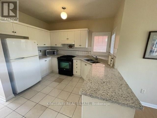 8 Blue Whale Boulevard, Brampton, Ontario  L6R 2R4 - Photo 8 - W13154198