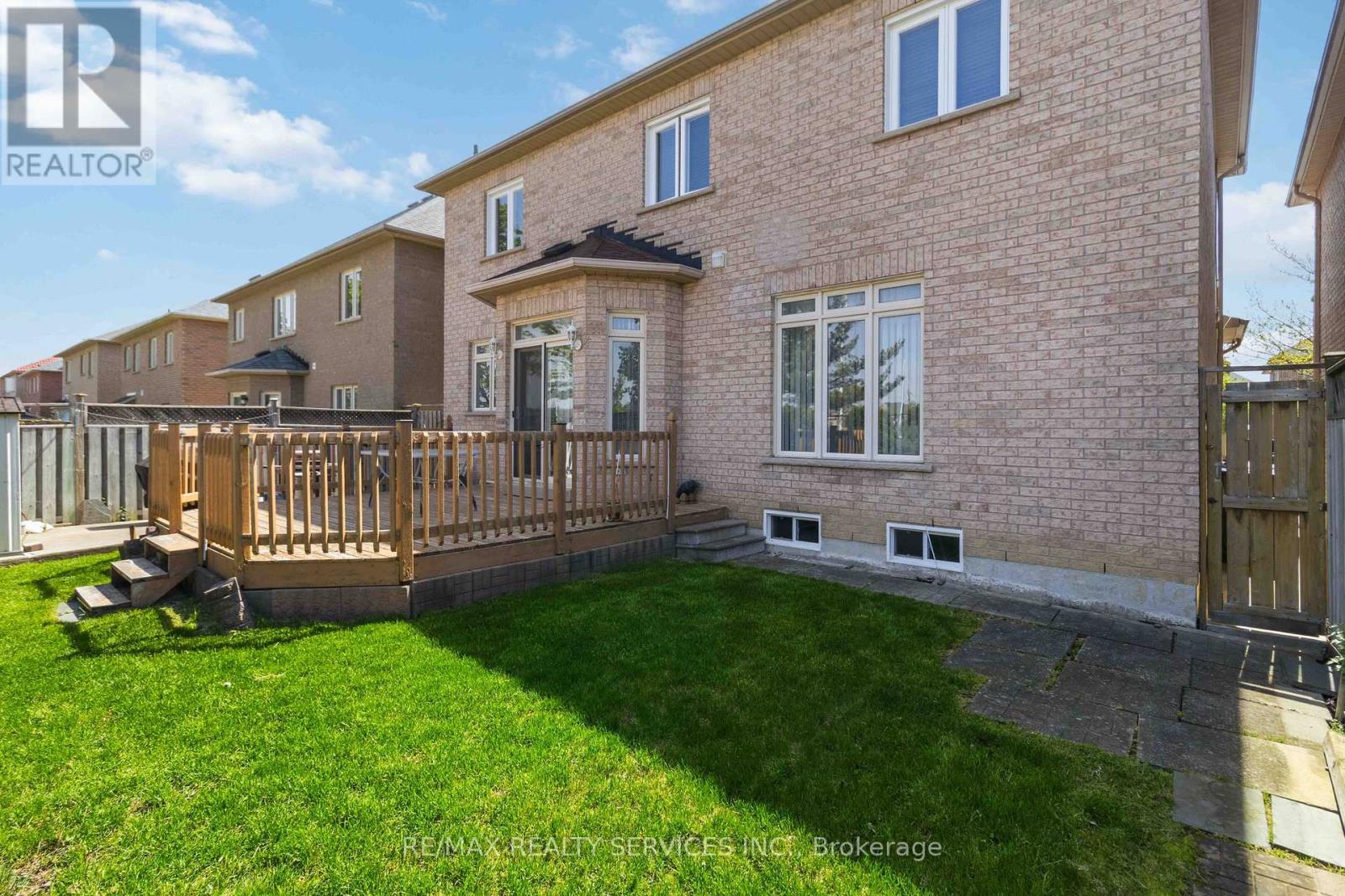 82 Mainard Crescent, Brampton, Ontario  L6R 2T8 - Photo 28 - W13154258