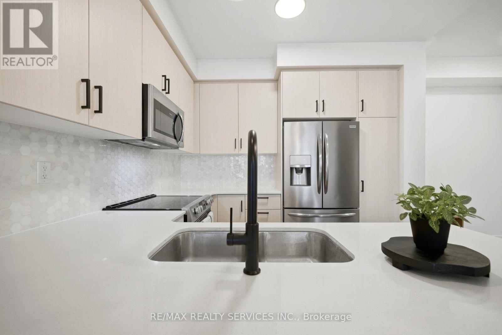 1159 Lloyd Landing, Milton, Ontario  L9E 1K1 - Photo 22 - W13154268