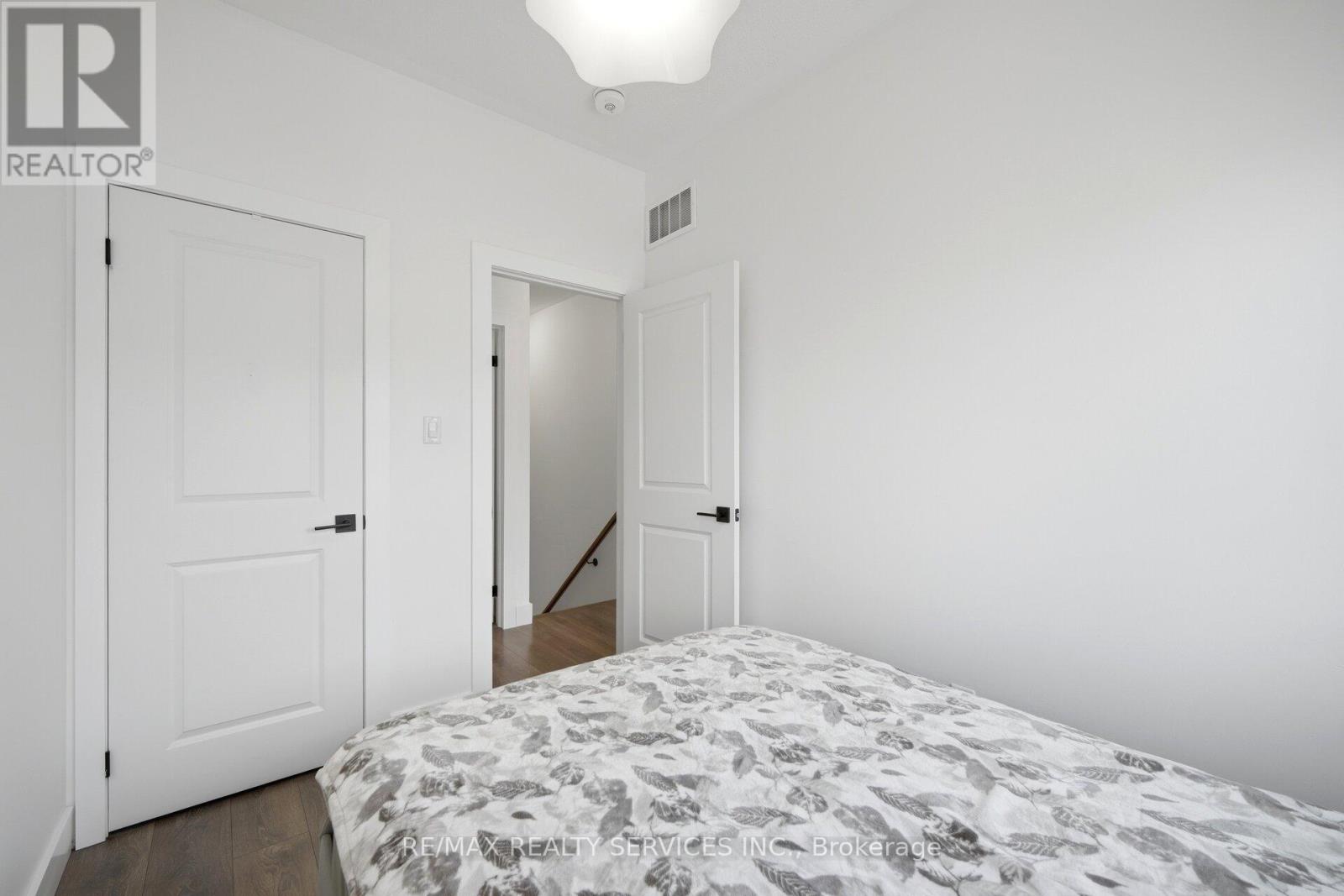 1159 Lloyd Landing, Milton, Ontario  L9E 1K1 - Photo 38 - W13154268