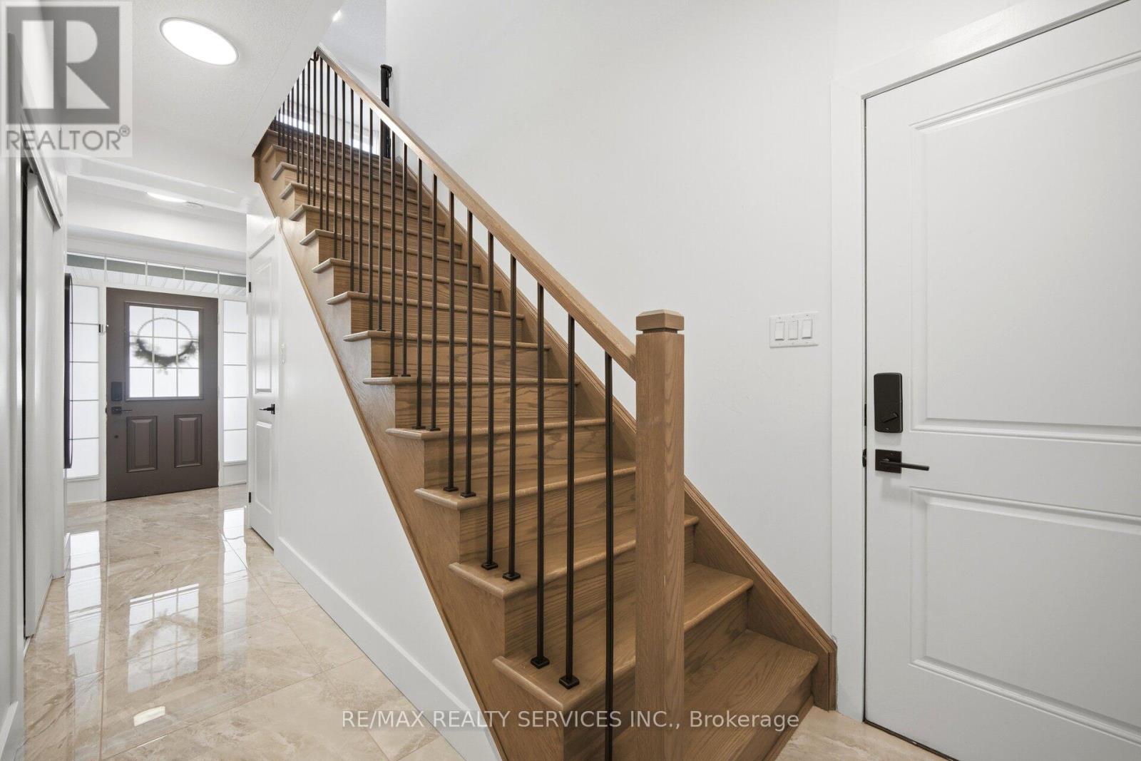1159 Lloyd Landing, Milton, Ontario  L9E 1K1 - Photo 7 - W13154268