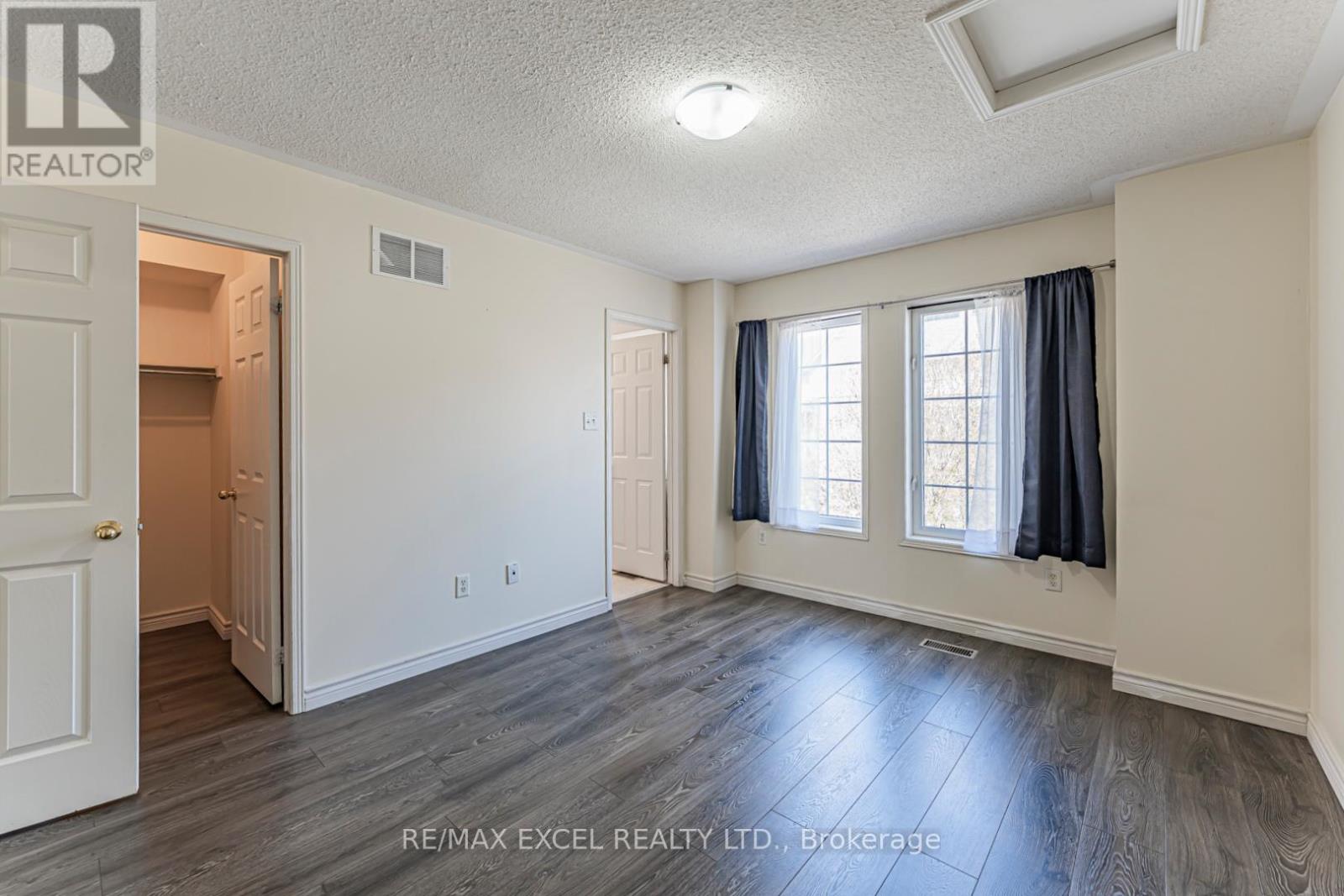 98 Georgian Drive, Oakville, Ontario  L6H 6V1 - Photo 15 - W13154312