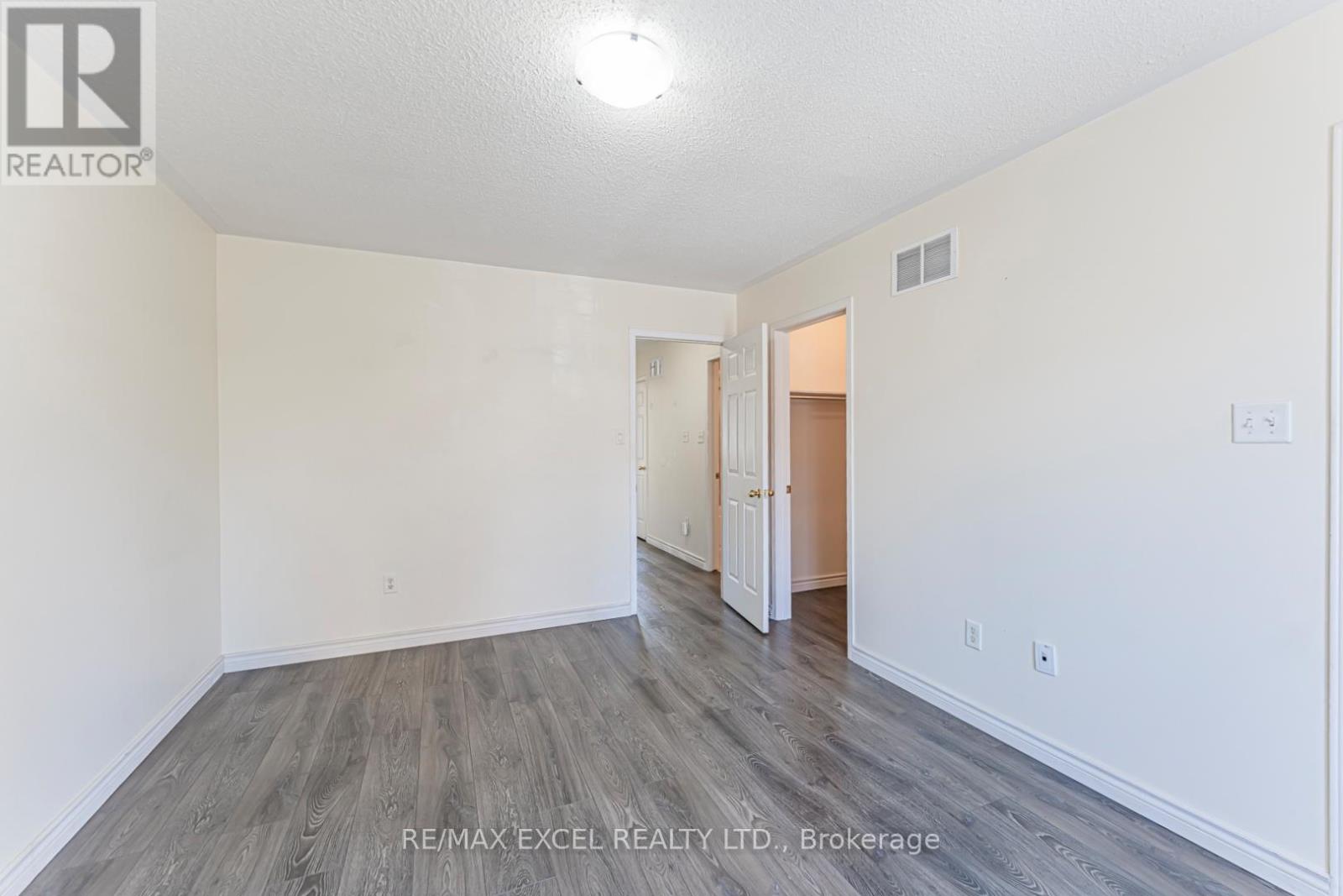 98 Georgian Drive, Oakville, Ontario  L6H 6V1 - Photo 16 - W13154312