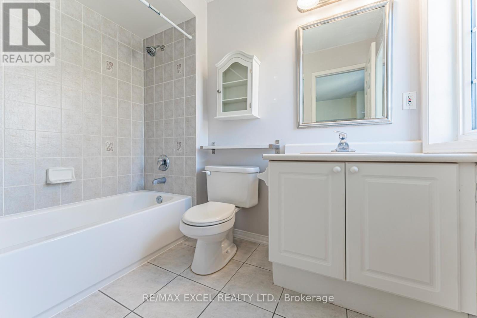98 Georgian Drive, Oakville, Ontario  L6H 6V1 - Photo 17 - W13154312
