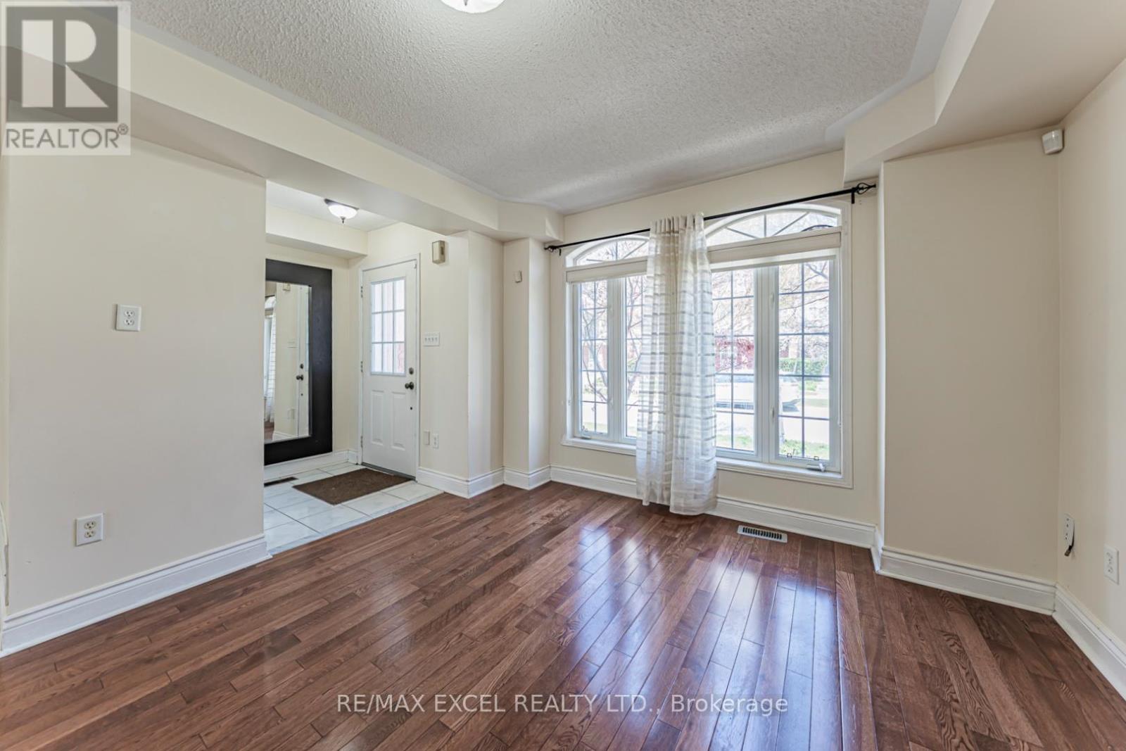 98 Georgian Drive, Oakville, Ontario  L6H 6V1 - Photo 8 - W13154312