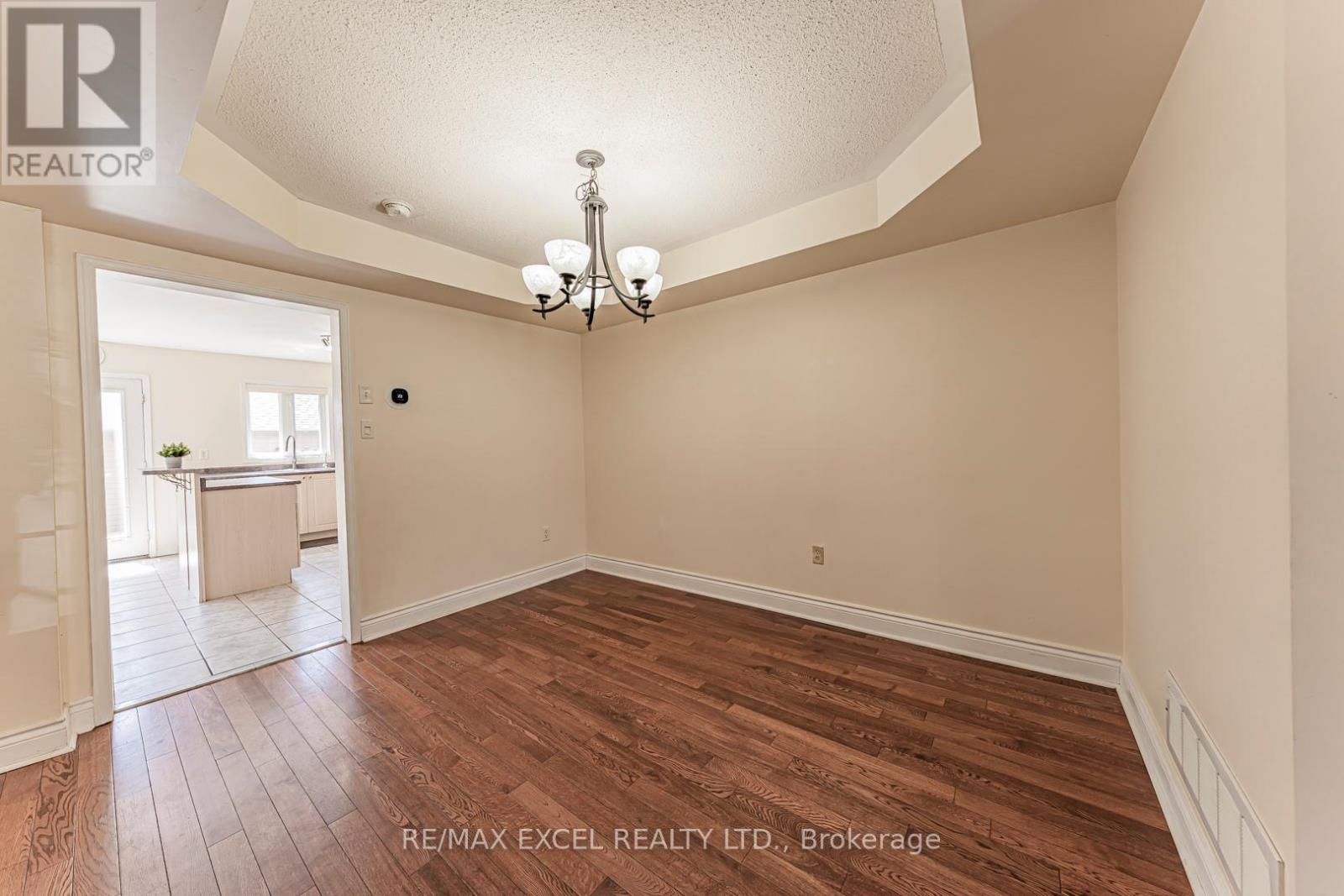 98 Georgian Drive, Oakville, Ontario  L6H 6V1 - Photo 9 - W13154312