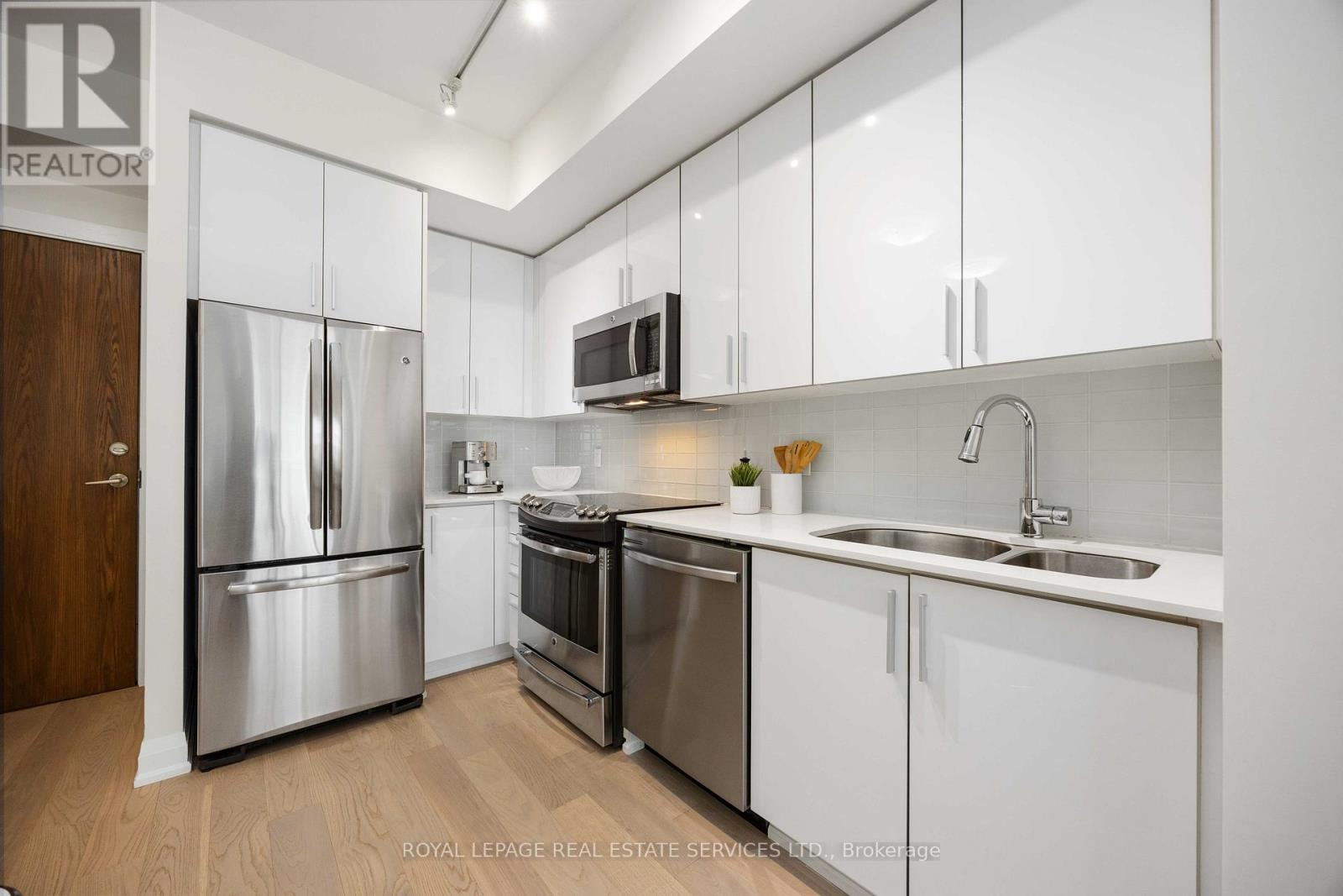 3807 - 2212 Lake Shore Boulevard W, Toronto, Ontario  M8V 0C2 - Photo 8 - W13154334