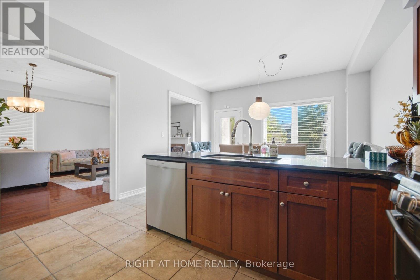 2233 Littondale Lane, Oakville, Ontario  L6M 0B7 - Photo 13 - W13154338