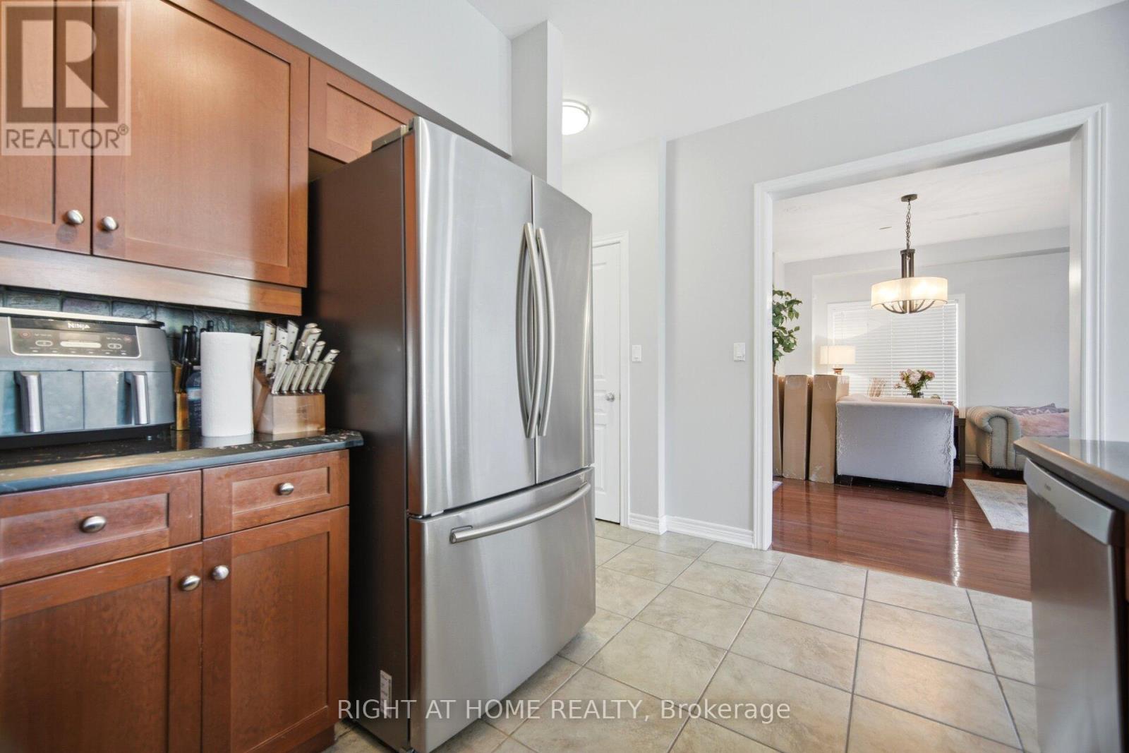 2233 Littondale Lane, Oakville, Ontario  L6M 0B7 - Photo 14 - W13154338