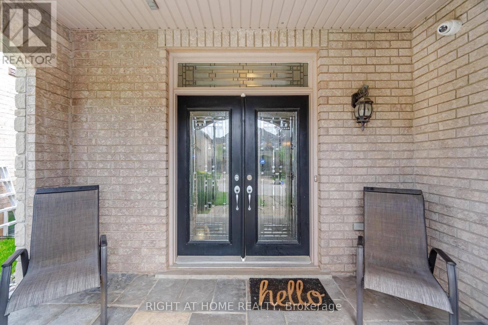 2233 Littondale Lane, Oakville, Ontario  L6M 0B7 - Photo 3 - W13154338