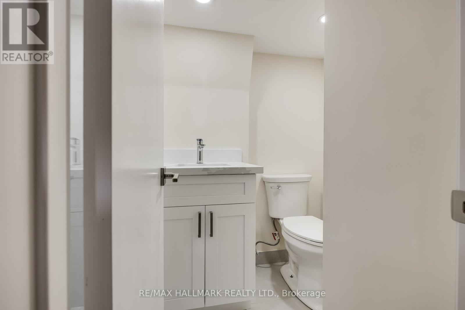 196 Livingstone Avenue, Toronto, Ontario  M6E 2M2 - Photo 39 - W13154352