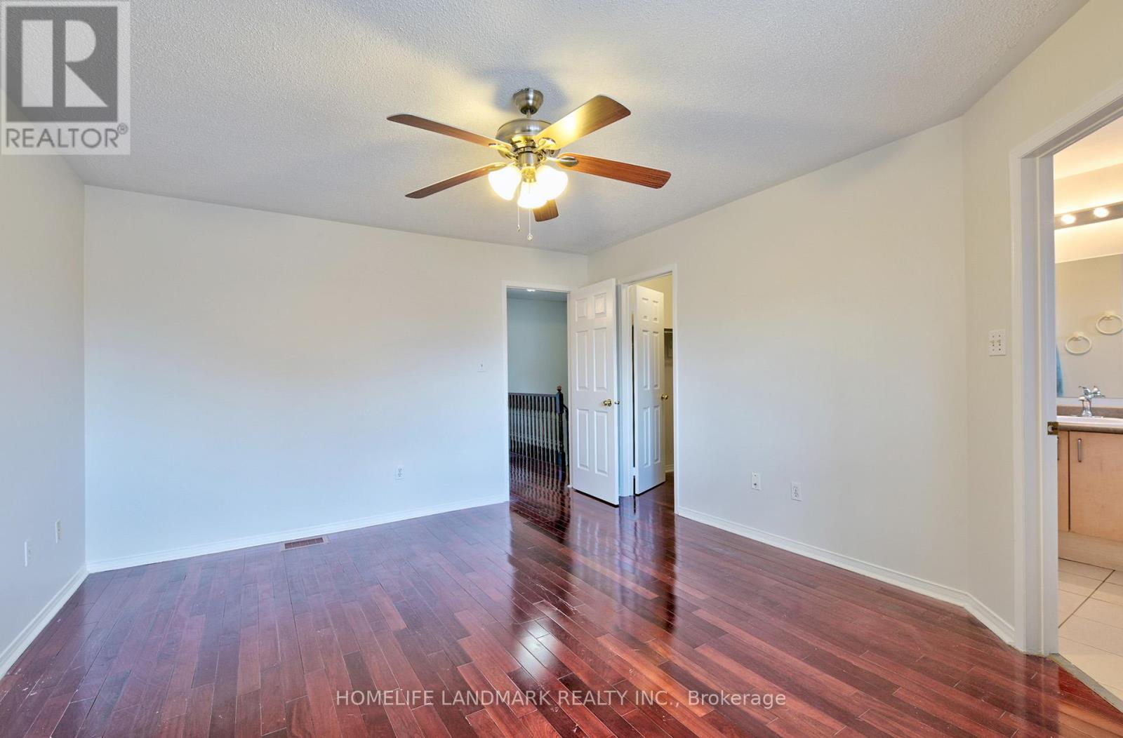 719 Stonebridge Avenue, Mississauga, Ontario  L5V 2K9 - Photo 15 - W13154392