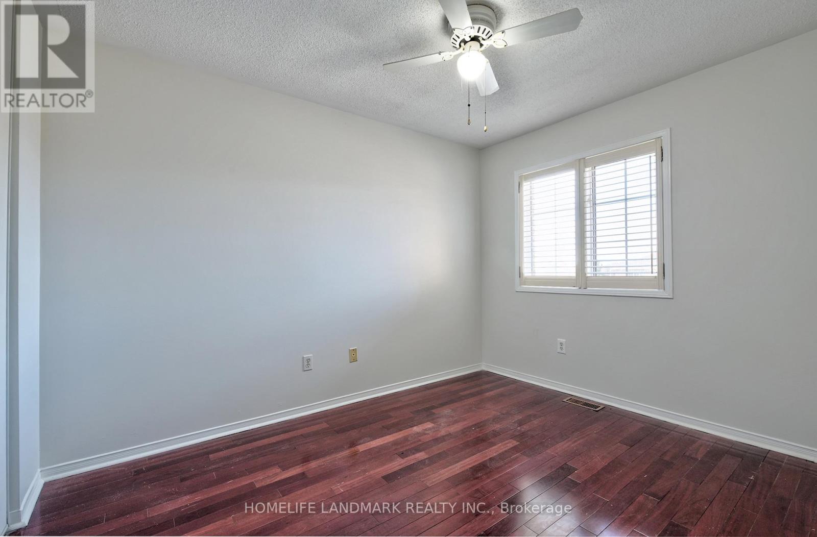719 Stonebridge Avenue, Mississauga, Ontario  L5V 2K9 - Photo 19 - W13154392