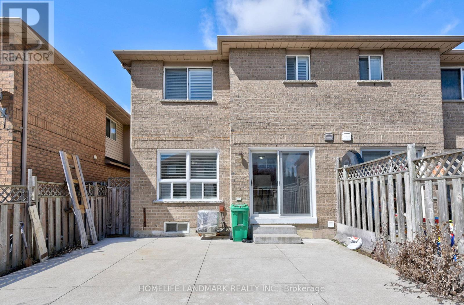 719 Stonebridge Avenue, Mississauga, Ontario  L5V 2K9 - Photo 24 - W13154392
