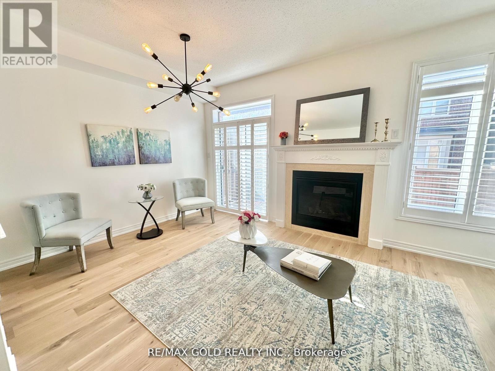 111 Huguenot Road, Oakville, Ontario  L6H 0M3 - Photo 10 - W13154394