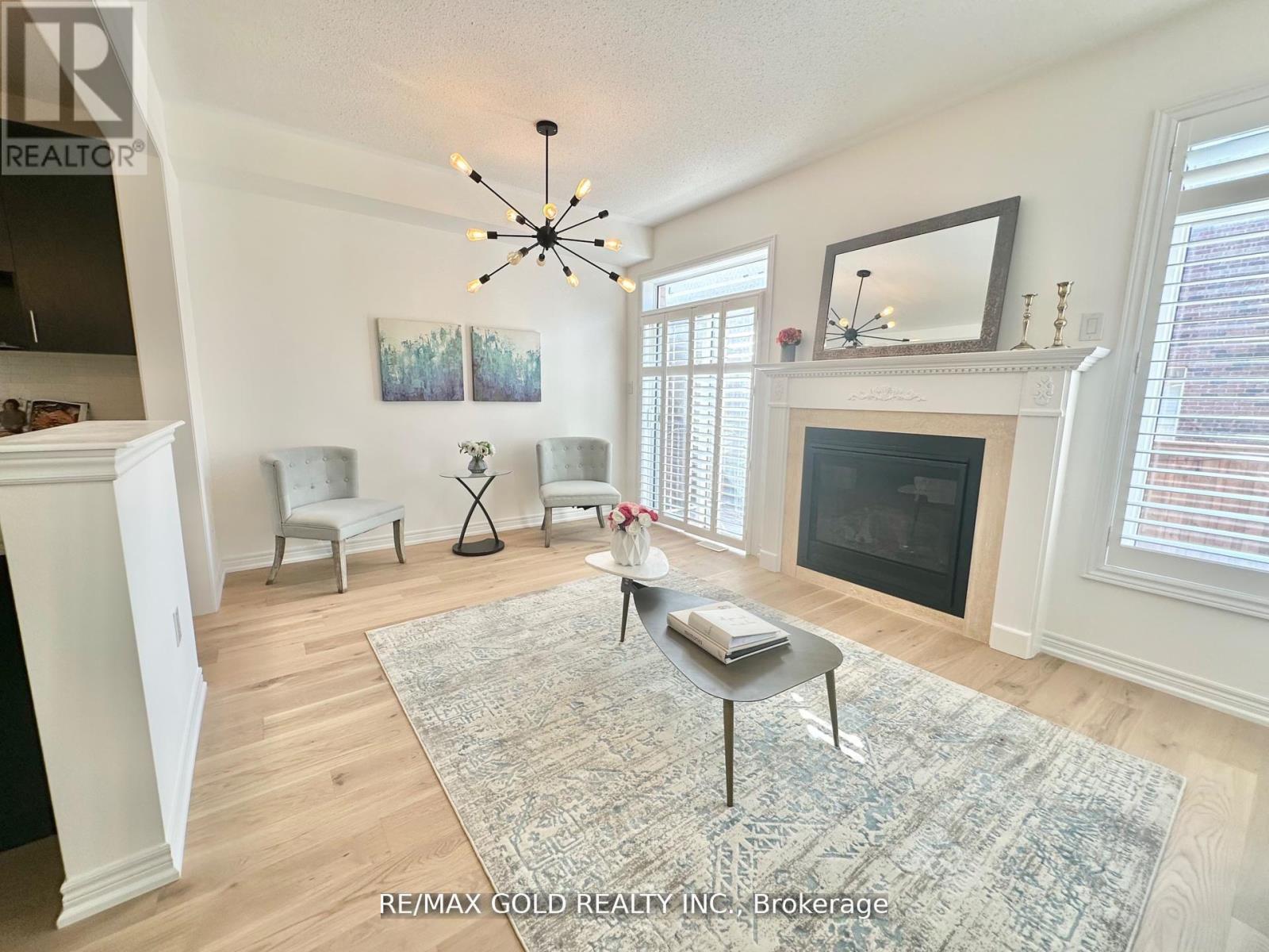 111 Huguenot Road, Oakville, Ontario  L6H 0M3 - Photo 13 - W13154394