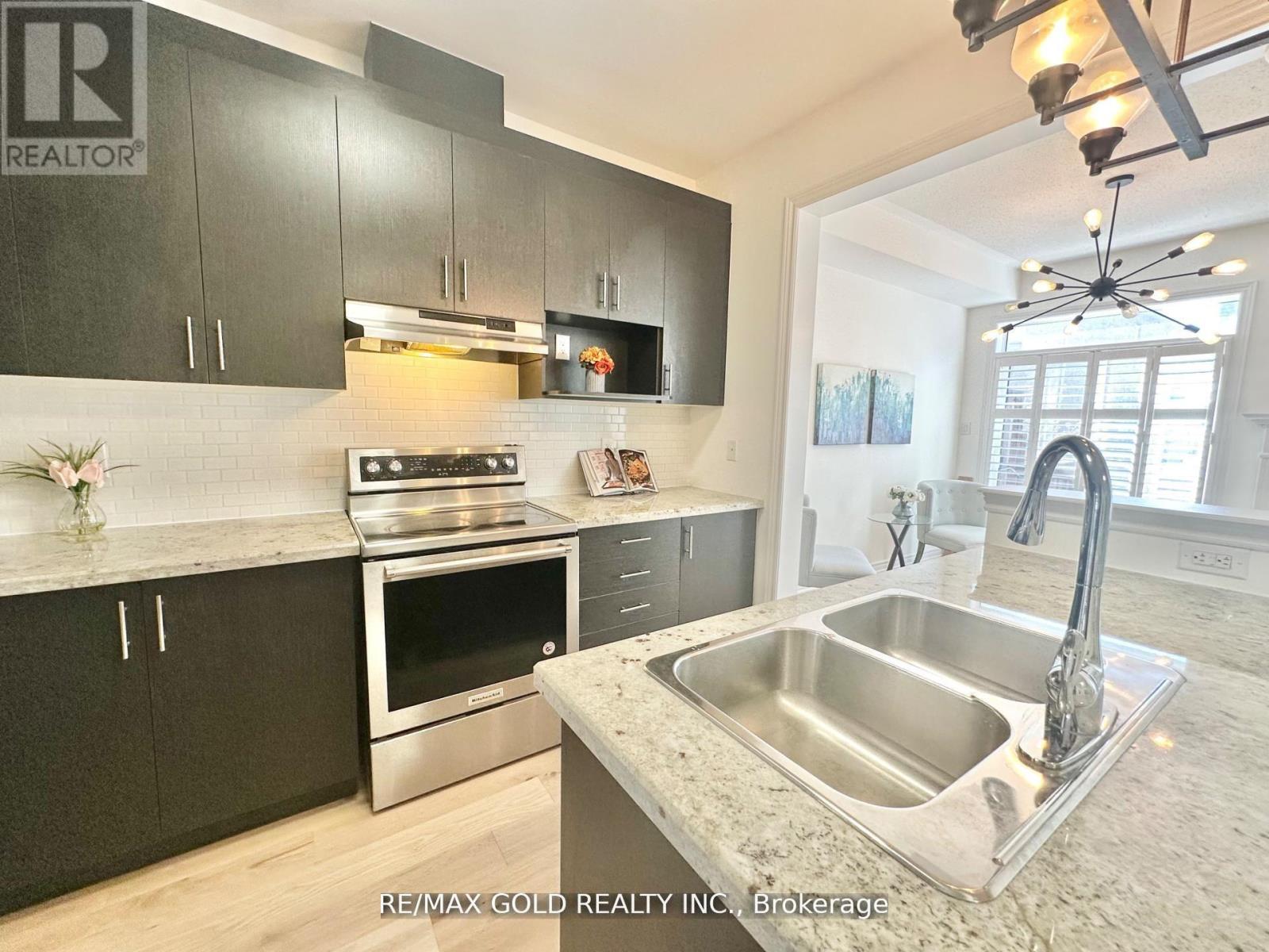 111 Huguenot Road, Oakville, Ontario  L6H 0M3 - Photo 20 - W13154394