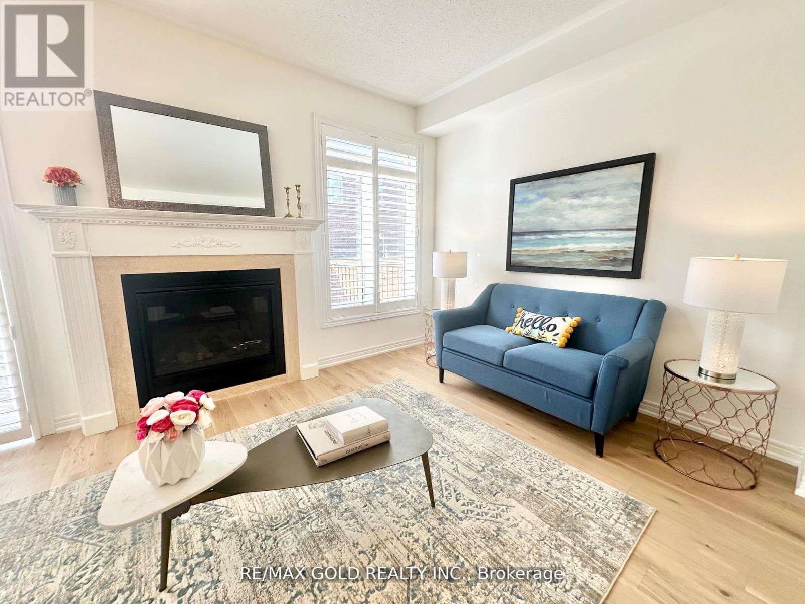111 Huguenot Road, Oakville, Ontario  L6H 0M3 - Photo 8 - W13154394