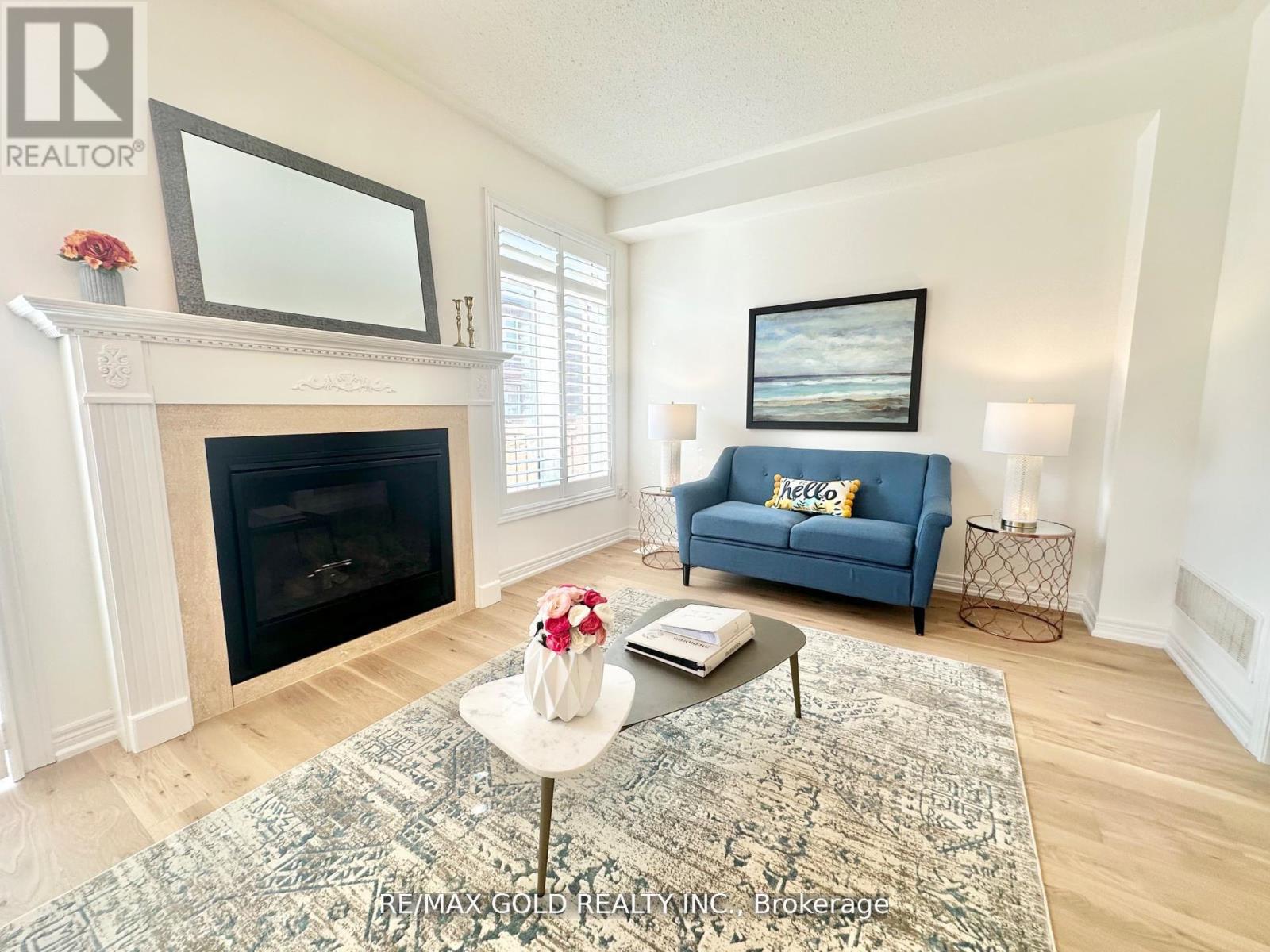111 Huguenot Road, Oakville, Ontario  L6H 0M3 - Photo 9 - W13154394
