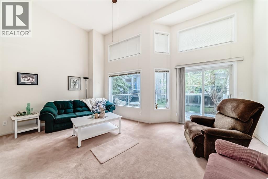 70 Kingsland Villas SW, Calgary, Alberta  T2V 5J9 - Photo 5 - A2312794