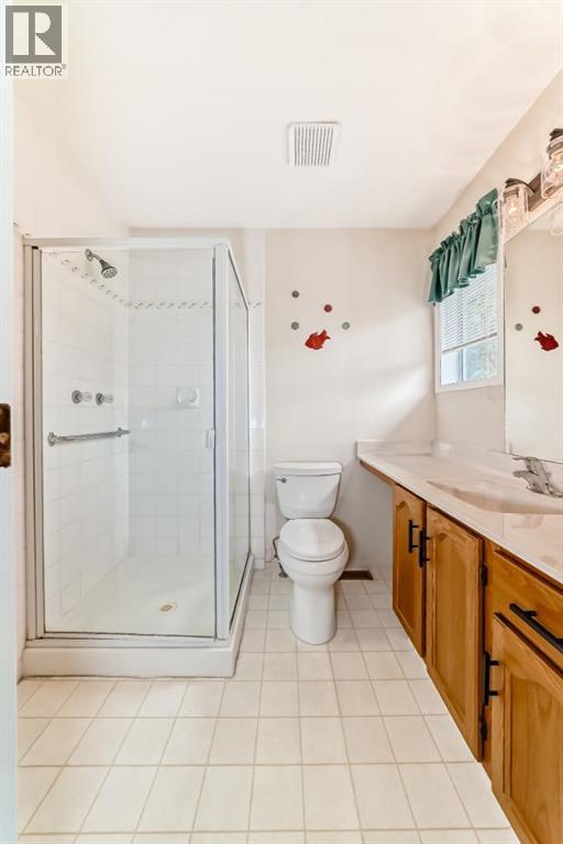 70 Kingsland Villas SW, Calgary, Alberta  T2V 5J9 - Photo 20 - A2312794