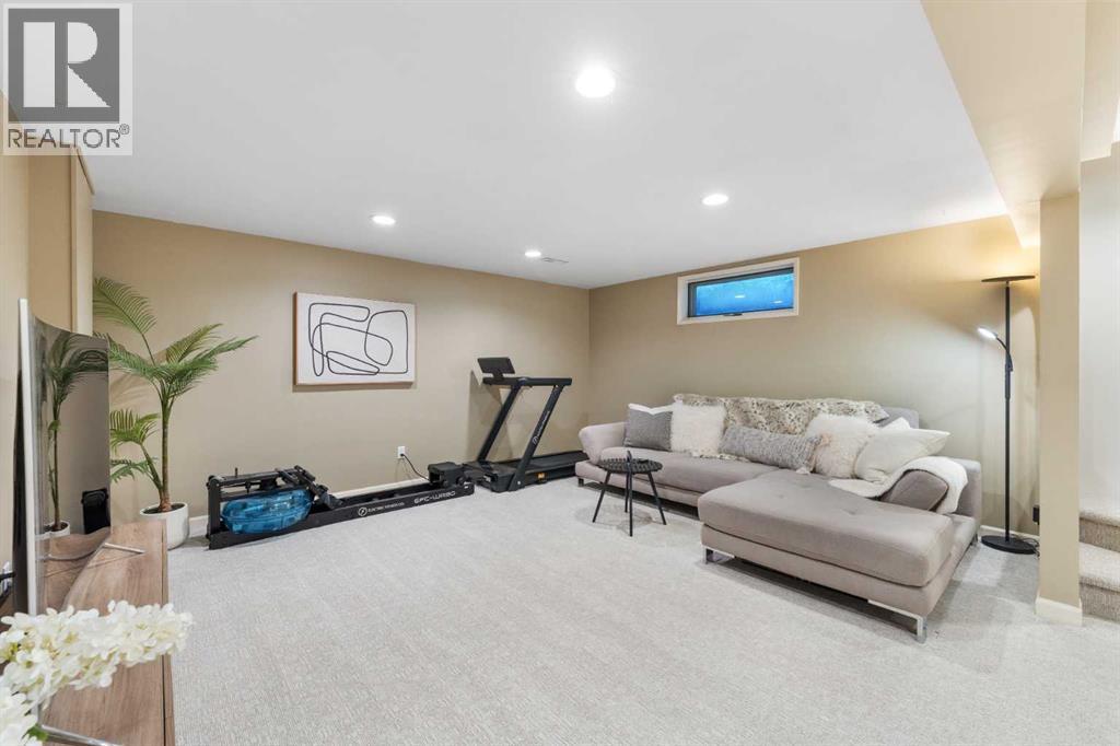 2531 7 Avenue NW, Calgary, Alberta  T2N 1A5 - Photo 38 - A2313011