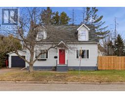 32 Salisbury AVE, Sault Ste. Marie, Ontario