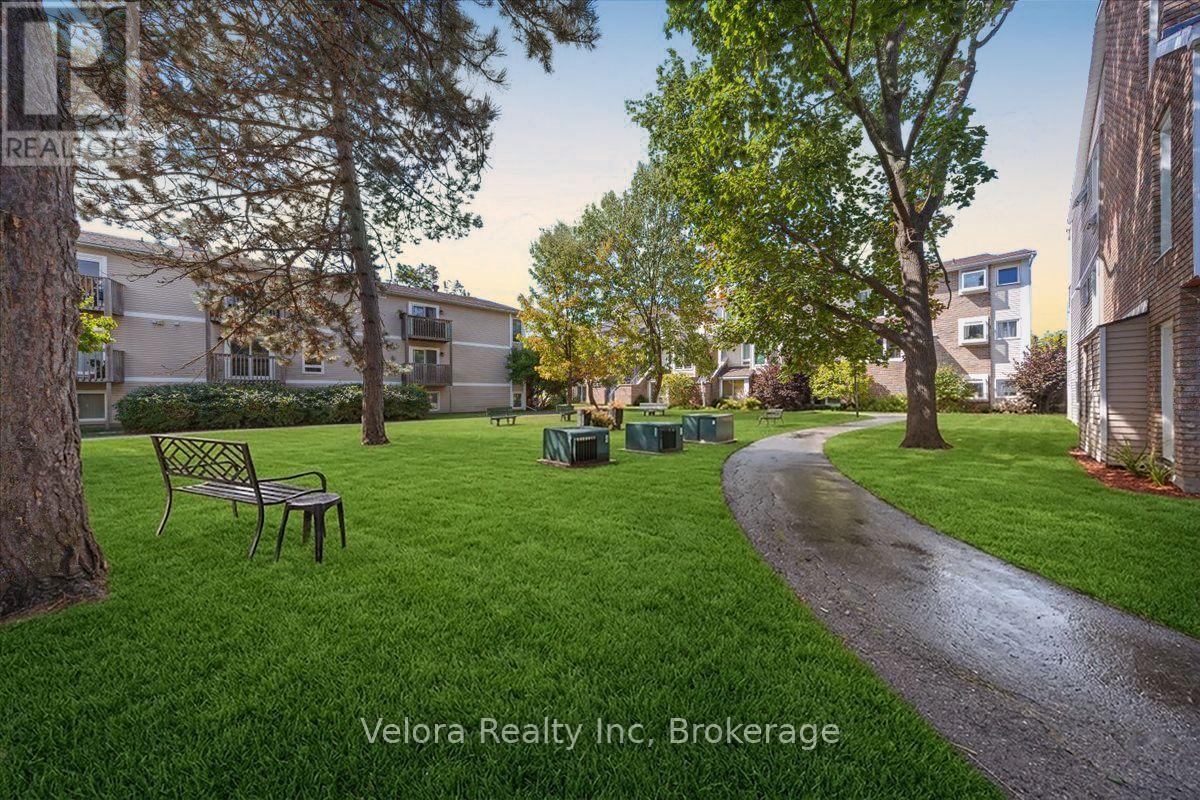 8a Shehyn Lane, Ottawa, Ontario K2G 4Y3 - Photo 30 - X13154502