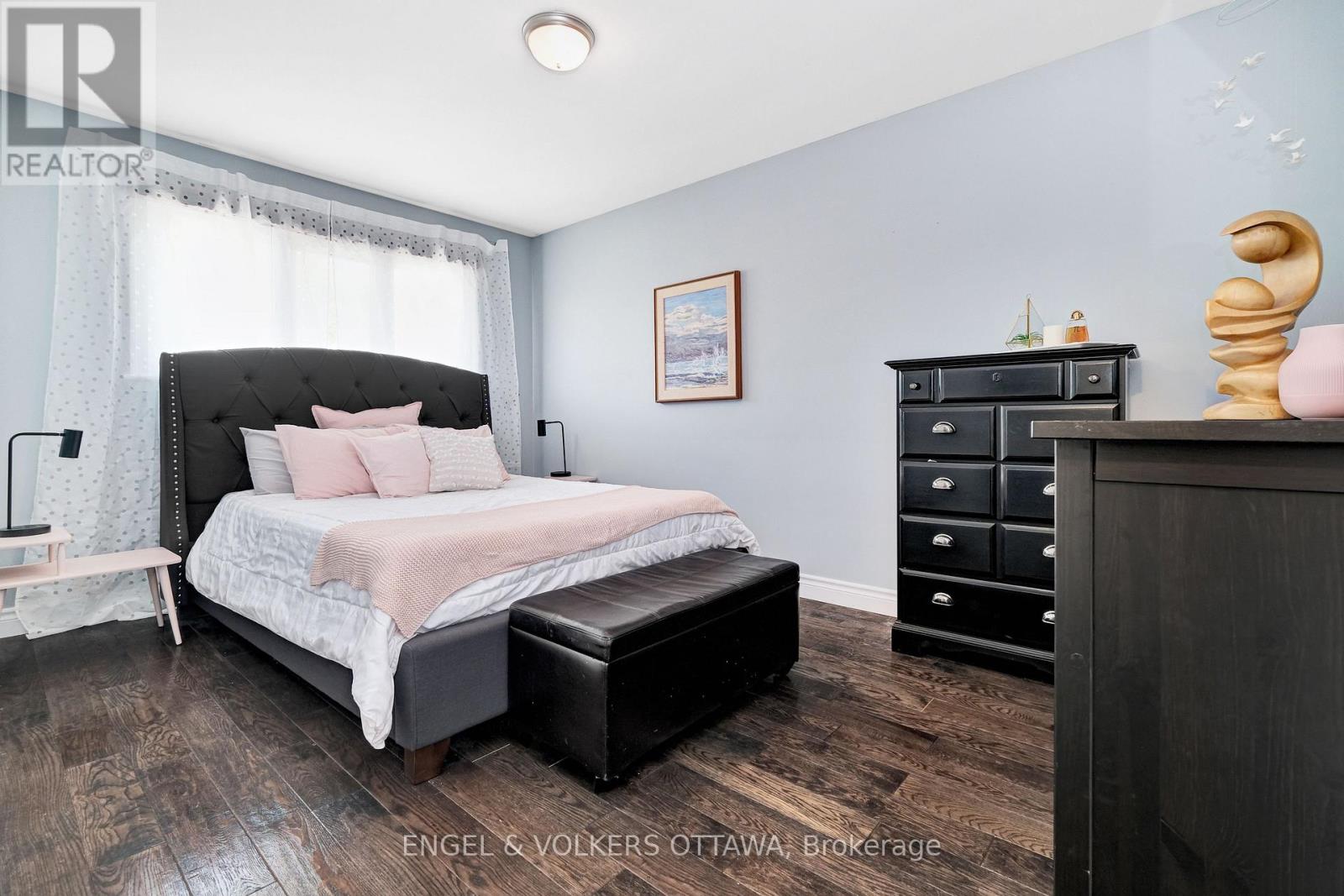2057 Alton Street, Ottawa, Ontario  K1G 1X3 - Photo 31 - X13154634