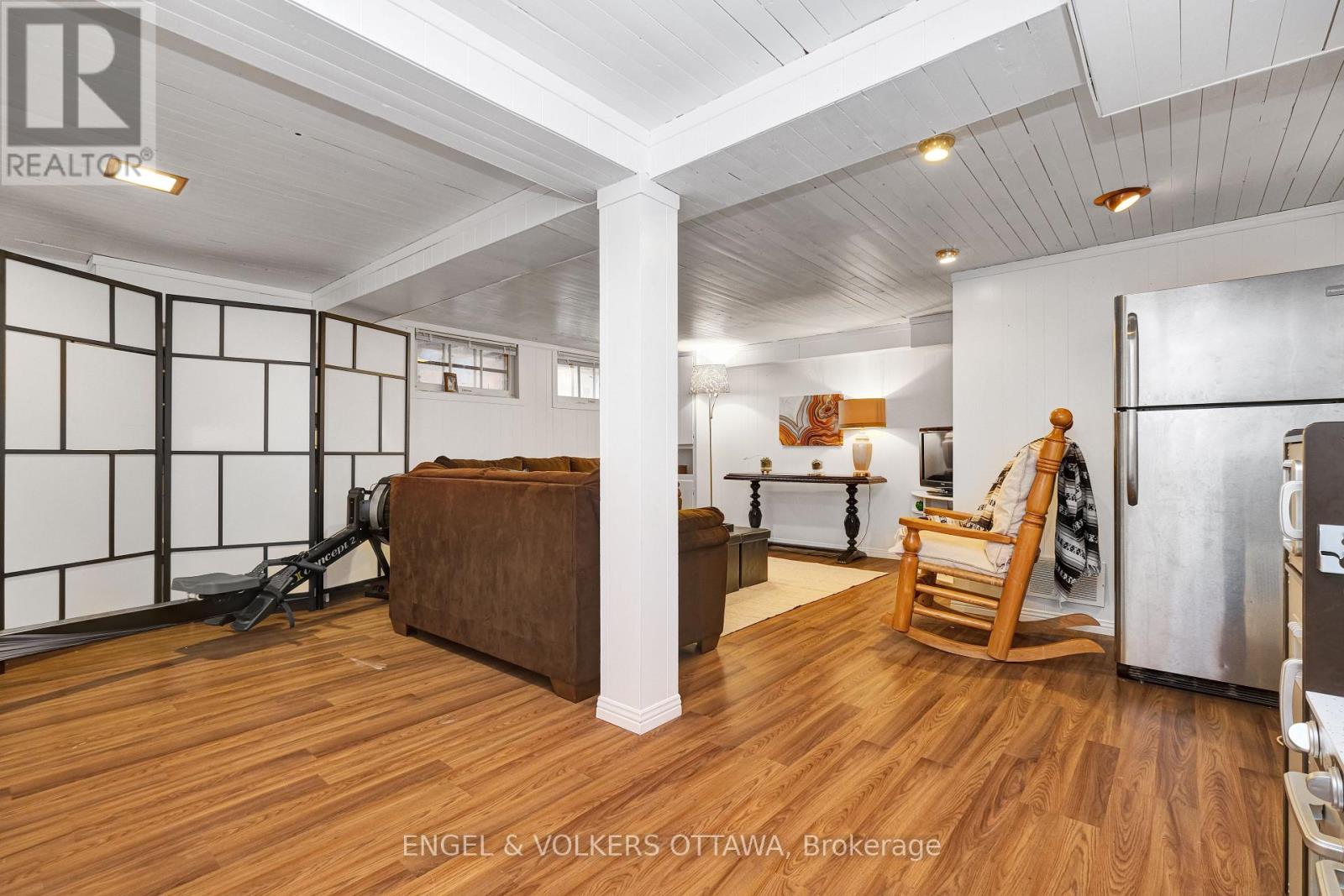 2057 Alton Street, Ottawa, Ontario  K1G 1X3 - Photo 39 - X13154634