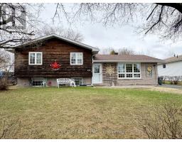 452 ELEVENTH AVENUE, Cochrane, Ontario