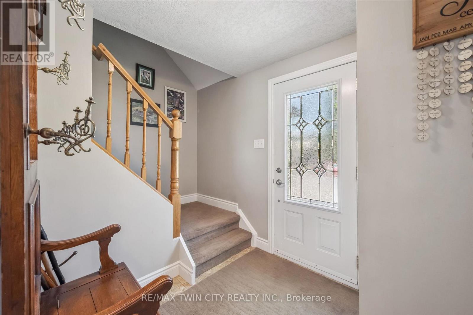 70 Peachtree Crescent, Cambridge, Ontario  N1S 4W3 - Photo 3 - X13153768