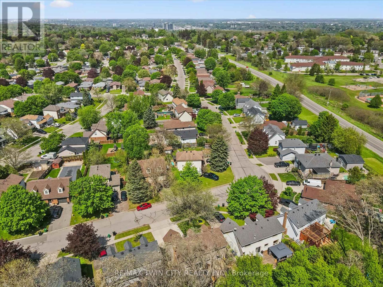 70 Peachtree Crescent, Cambridge, Ontario  N1S 4W3 - Photo 31 - X13153768