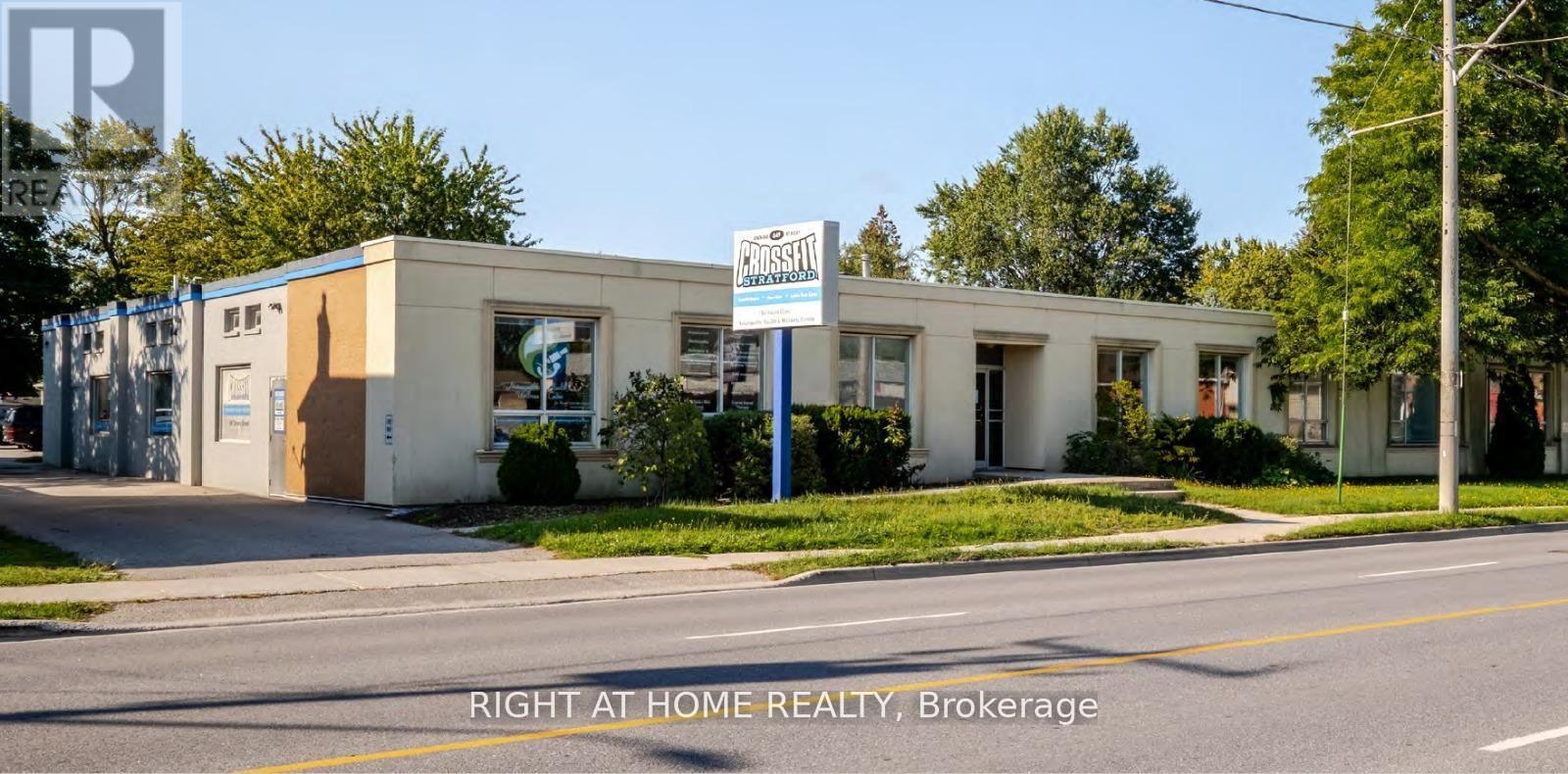 2 - 649 Ontario Street, Stratford, Ontario  N5A 3J6 - Photo 4 - X13153924