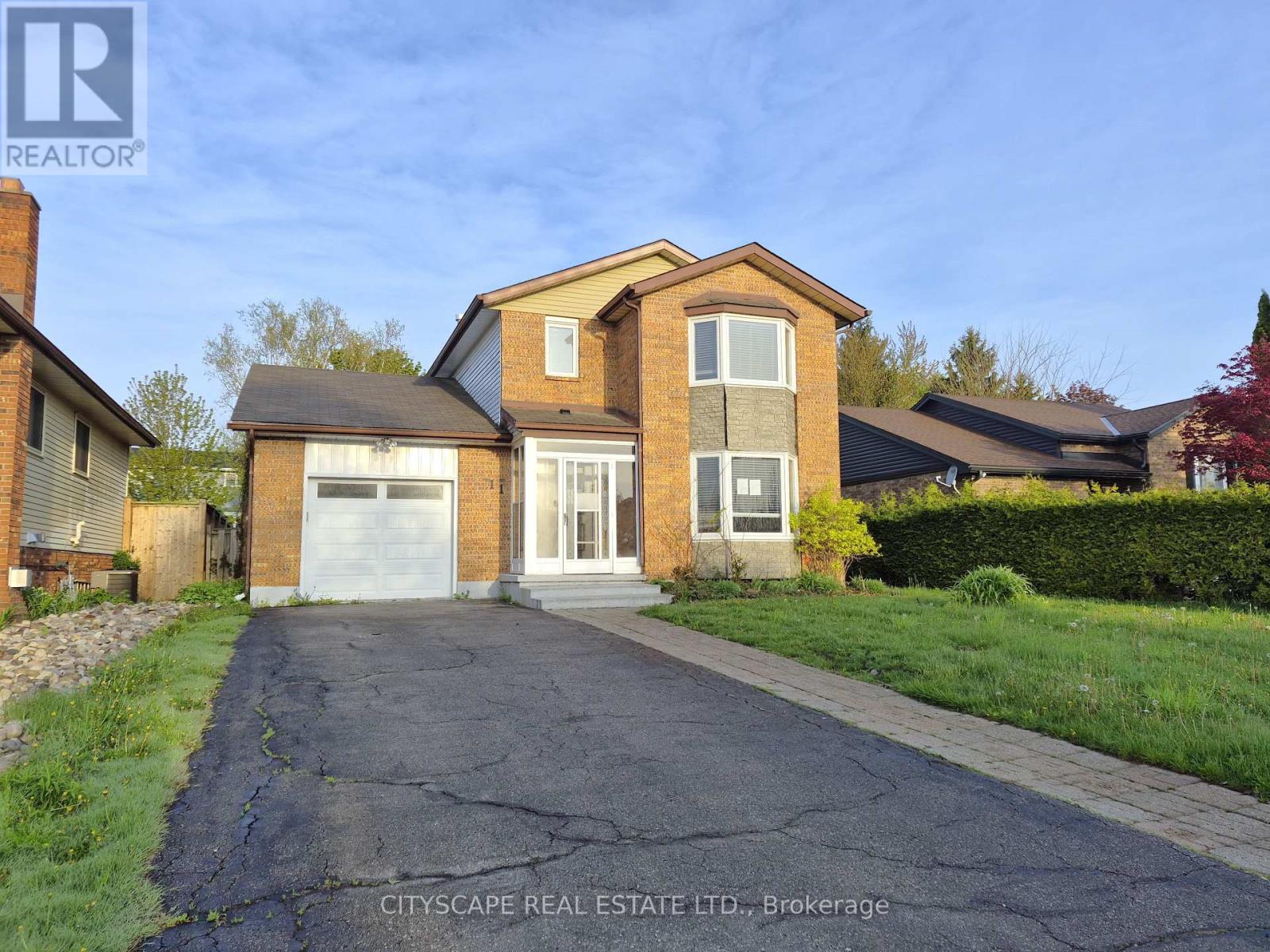 11 Ashely Court, Kitchener, Ontario  N2E 2Z6 - Photo 2 - X13154272