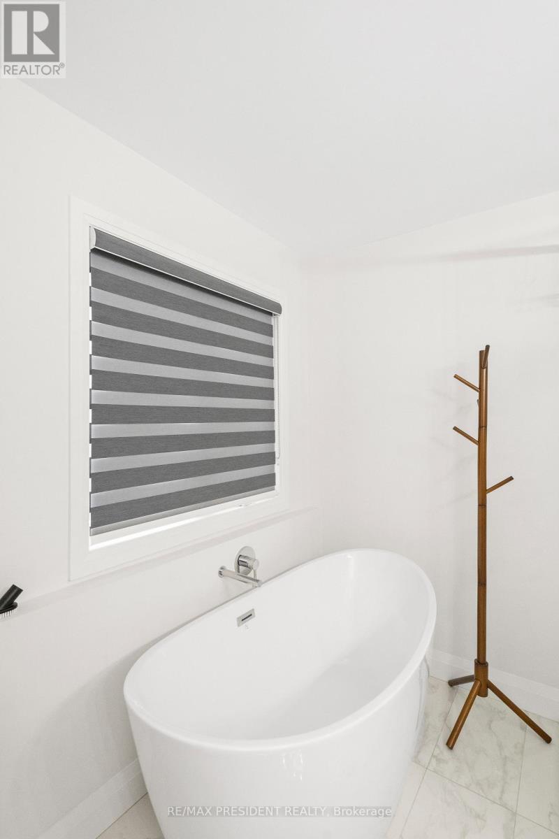 191 Foxborough Place, Thames Centre, Ontario  N0M 2P0 - Photo 28 - X13154306