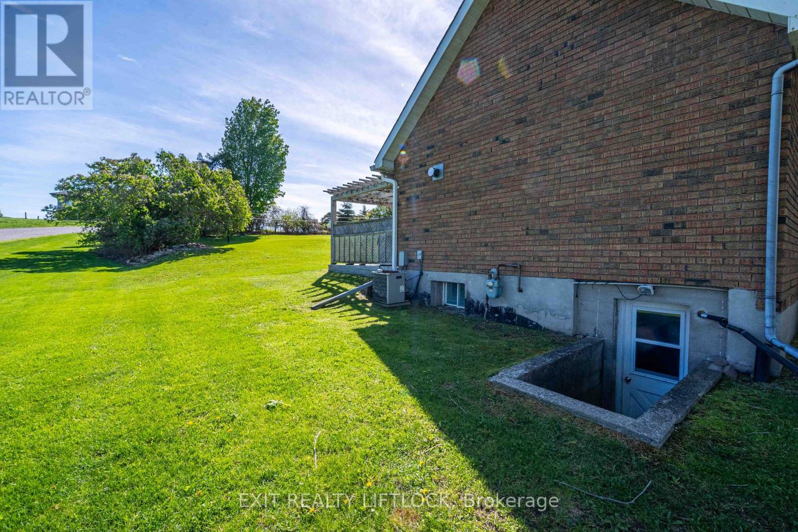 1833 Keene Road, Otonabee-South Monaghan, Ontario  K9J 6X7 - Photo 31 - X12982234