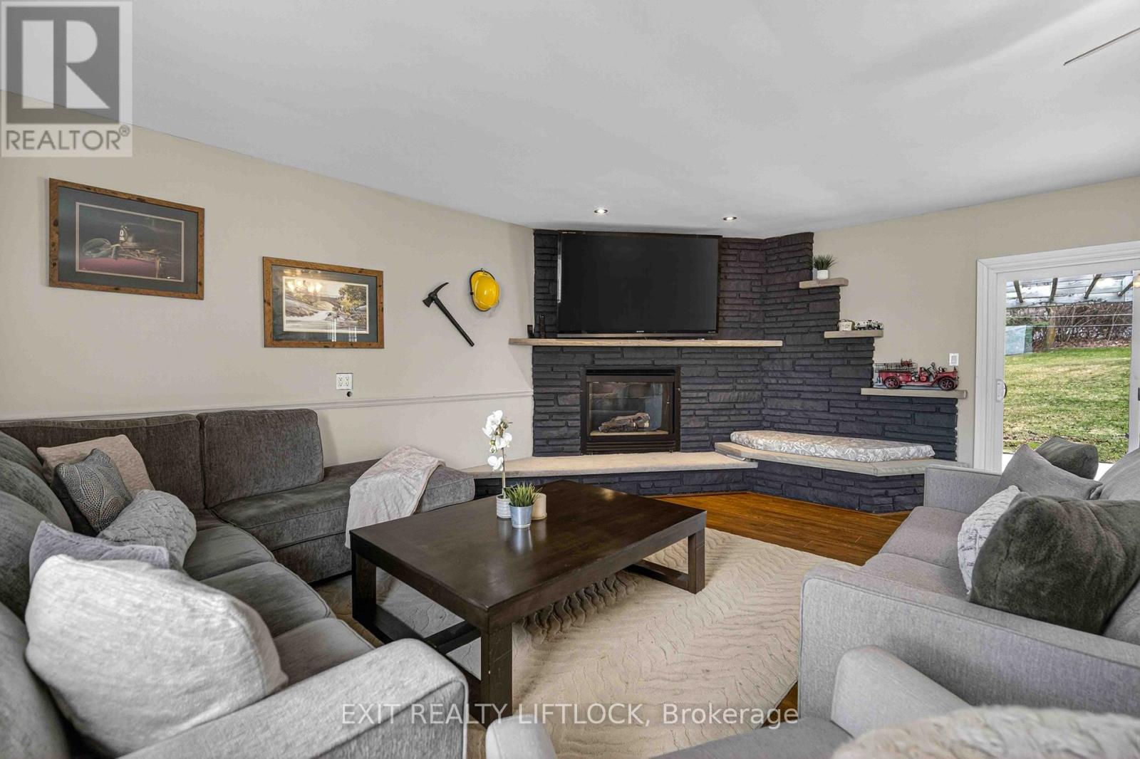 1833 Keene Road, Otonabee-South Monaghan, Ontario  K9J 6X7 - Photo 9 - X12982234