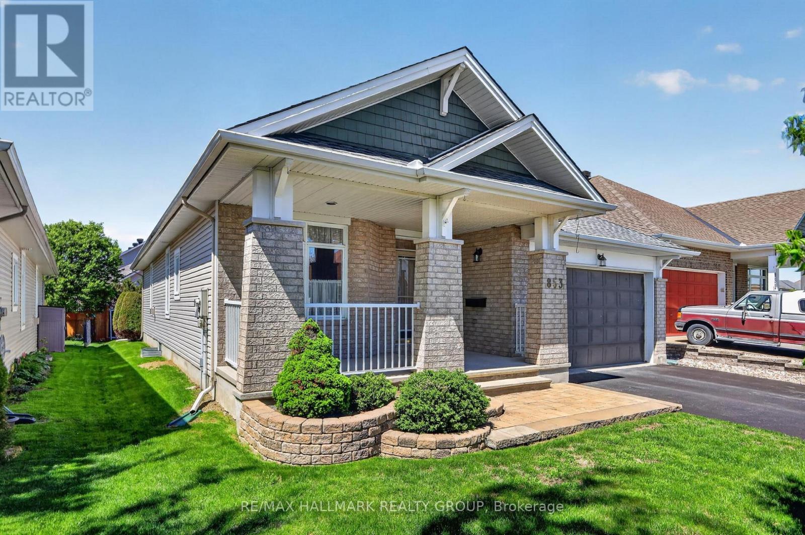 853 Swallowtail Crescent, Ottawa, Ontario  K4A 4M5 - Photo 2 - X12998634