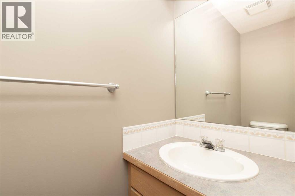 15 Blackfoot Boulevard W, Lethbridge, Alberta  T1K 7N7 - Photo 11 - A2312996