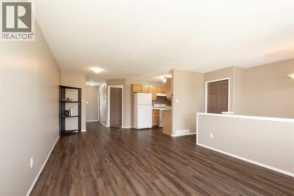 15 Blackfoot Boulevard W, Lethbridge, Alberta  T1K 7N7 - Photo 5 - A2312996