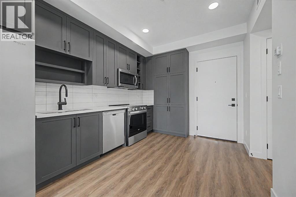 205, 3107 Warren Street, Calgary, Alberta  T3B 0M2 - Photo 4 - A2313044