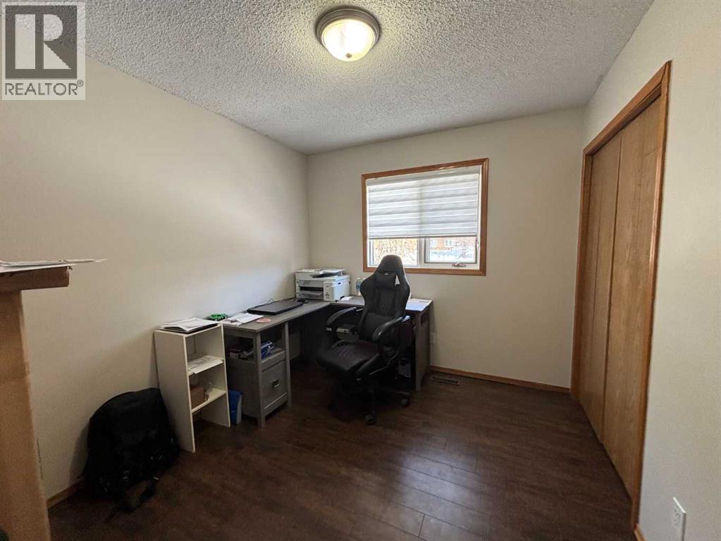 13 Pineview Road, Whitecourt, Alberta  T7S 1H7 - Photo 8 - A2273296