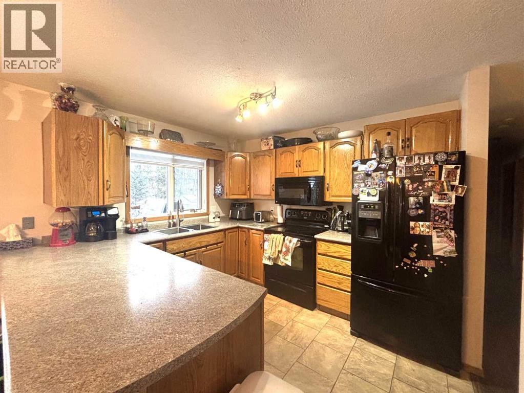13 Pineview Road, Whitecourt, Alberta  T7S 1H7 - Photo 7 - A2273296