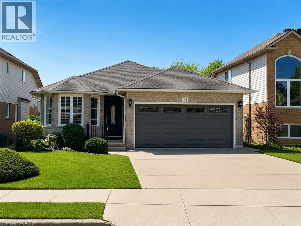 51 Redtail Crescent, Hamilton, Ontario  L9B 2R5 - Photo 2 - 40820312
