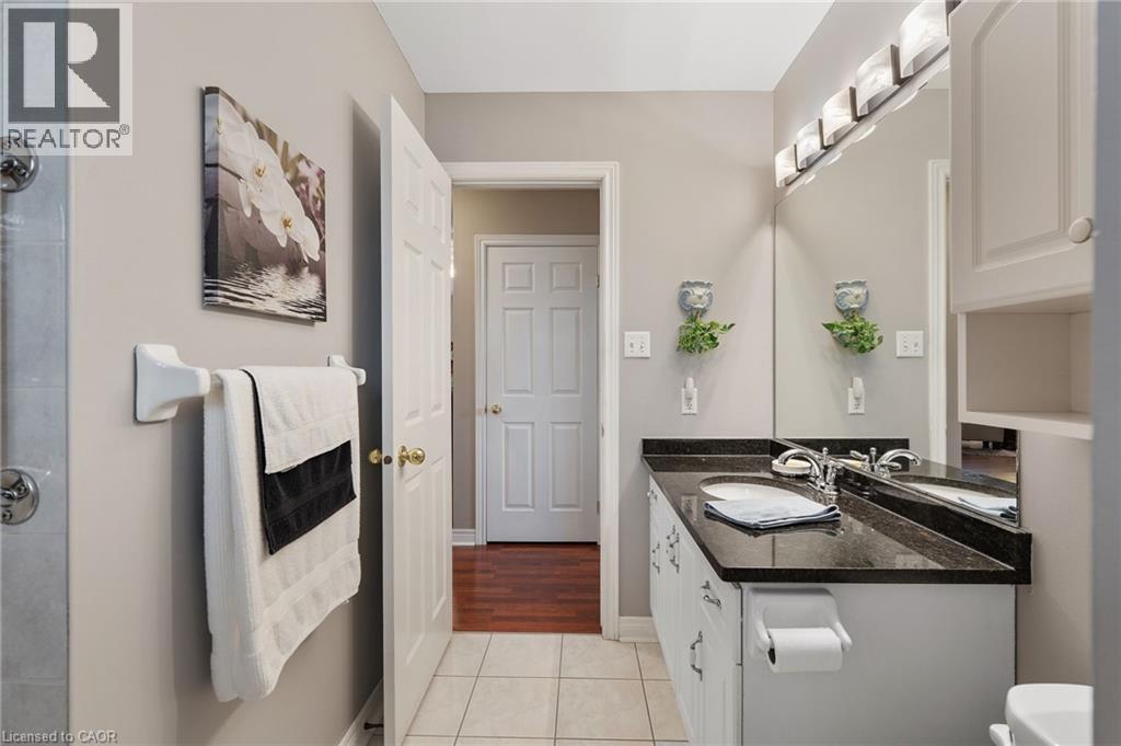 51 Redtail Crescent, Hamilton, Ontario  L9B 2R5 - Photo 26 - 40820312