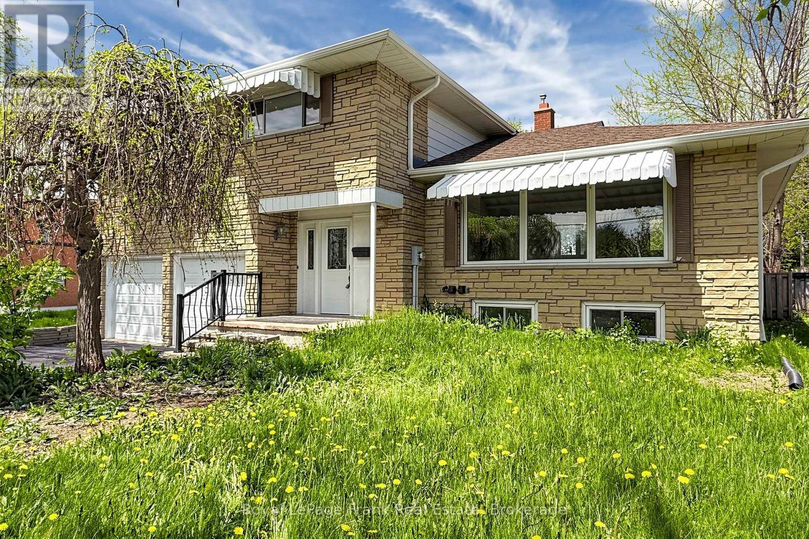344 Rossland Road E, Oshawa, Ontario  L1G 2X1 - Photo 3 - E13154454