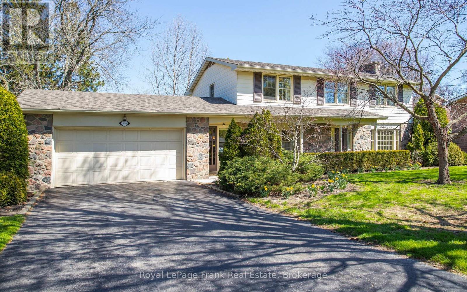 338 LYNDEVIEW DRIVE, Whitby, Ontario
