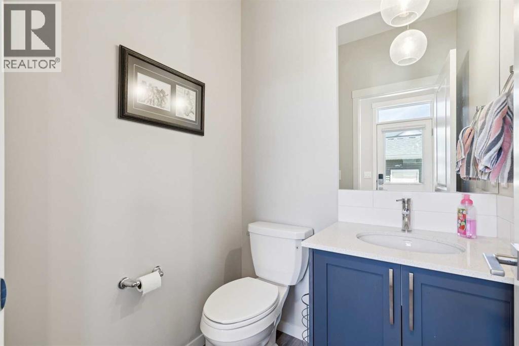 93 Wolf Gate, Okotoks, Alberta  T1S 5T9 - Photo 20 - A2307236